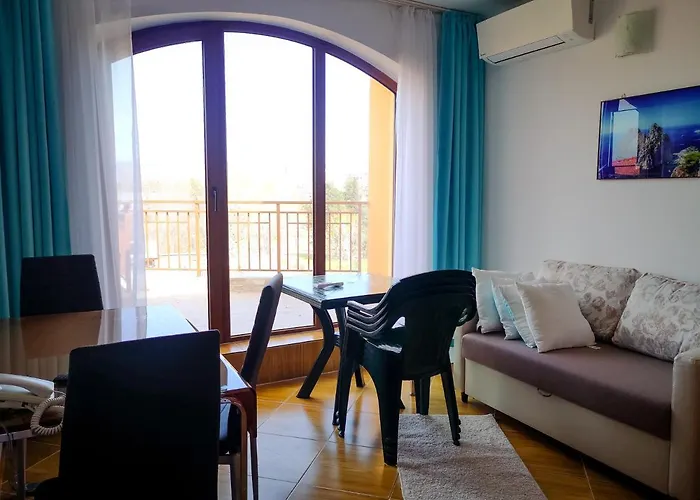 Aparthotel Complex Golden Dreams 3*