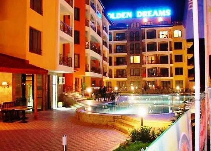 Aparthotel Complex Golden Dreams 3*