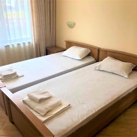 Ξενοδοχείο με διαμερίσματα Complex Golden Dreams