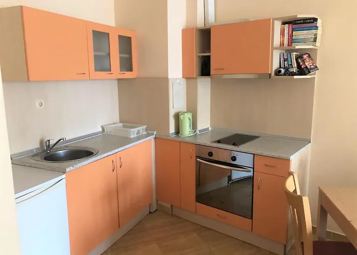 Complex Golden Dreams Aparthotel 3*