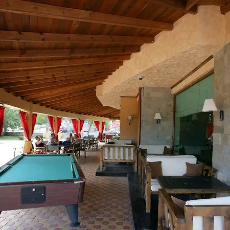 Ξενοδοχείο με διαμερίσματα Complex Golden Dreams 3*